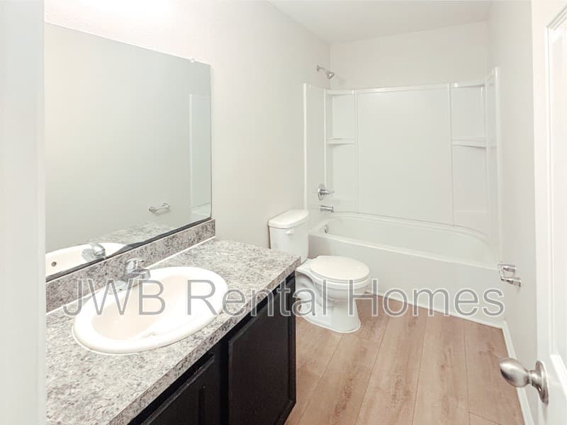 Jacksonville House: 3038 Rayford St