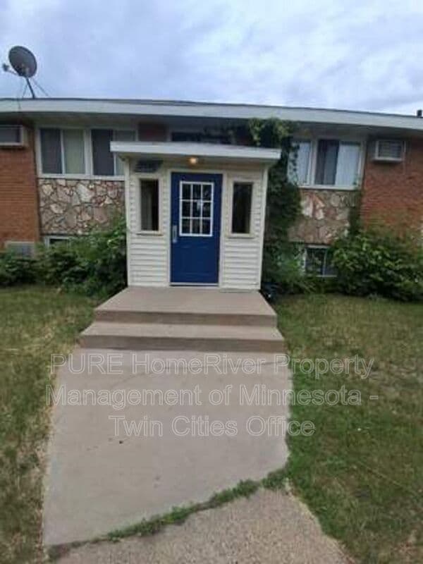 Fridley Condo: 5848 2nd St NE