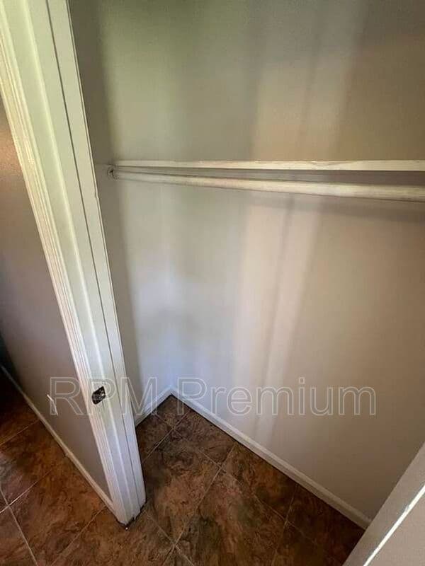 Baker Condo: 5057 Baker Blvd.