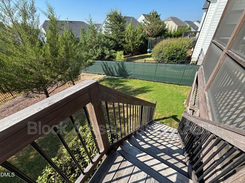 Wake Forest House: 2020 Edens Ridge