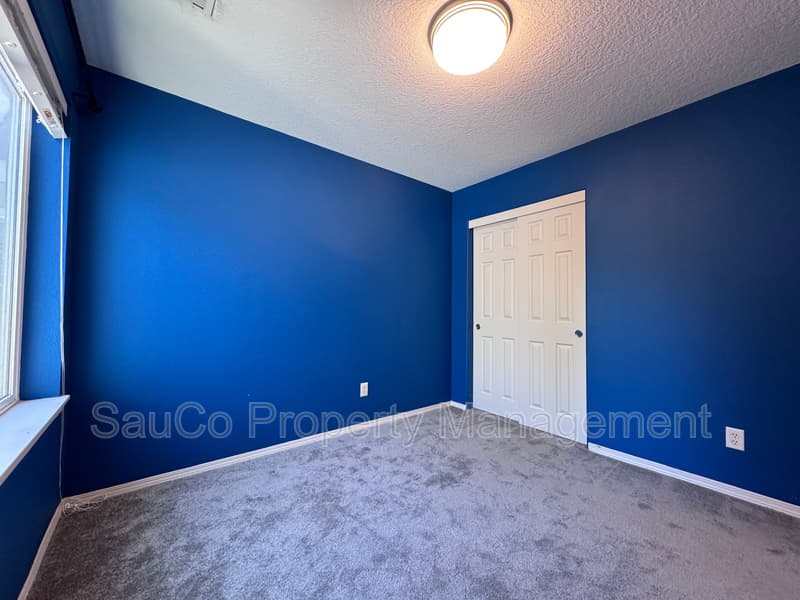 Hillsboro House: 948 SE Elina Ave