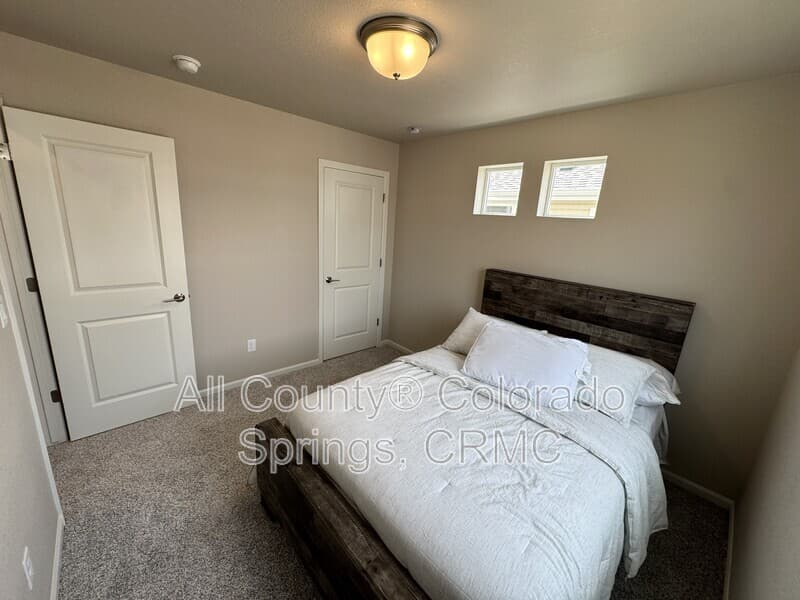 Colorado Springs House: 5635 Dakan Loop