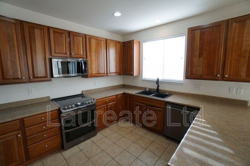 Commerce City House: 10213 Uravan St