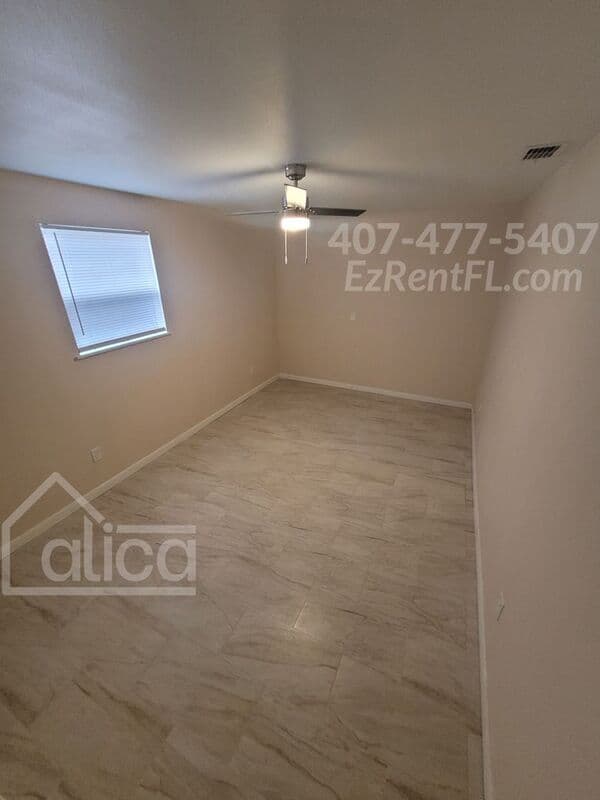 Orlando House: 1235 Emeralda Rd