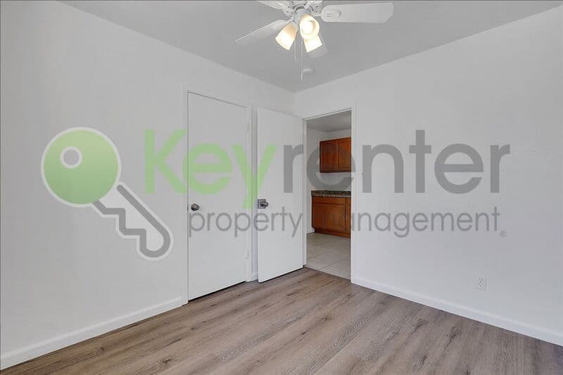 Sacramento House: 4806 Yosemite Avenue