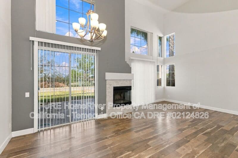 Temecula House: 32070 Camino Guarda