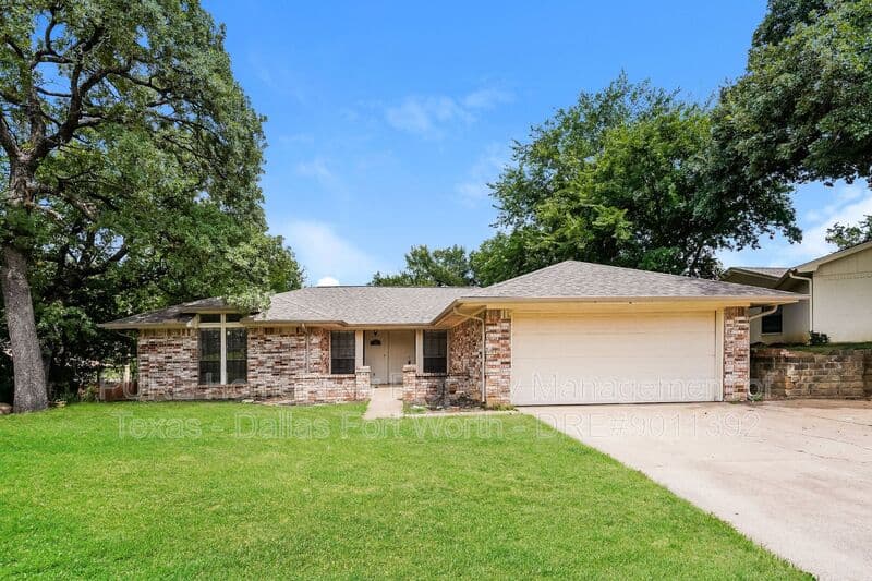 North Richland Hills House: 7232 Timberidge Drive