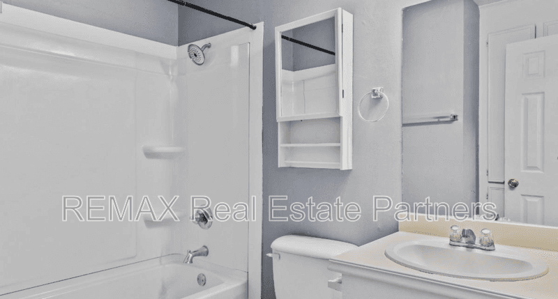 Hattiesburg Townhome: 4001 Mable St