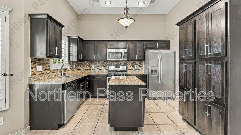 El Paso House: 3141 Spring Willow