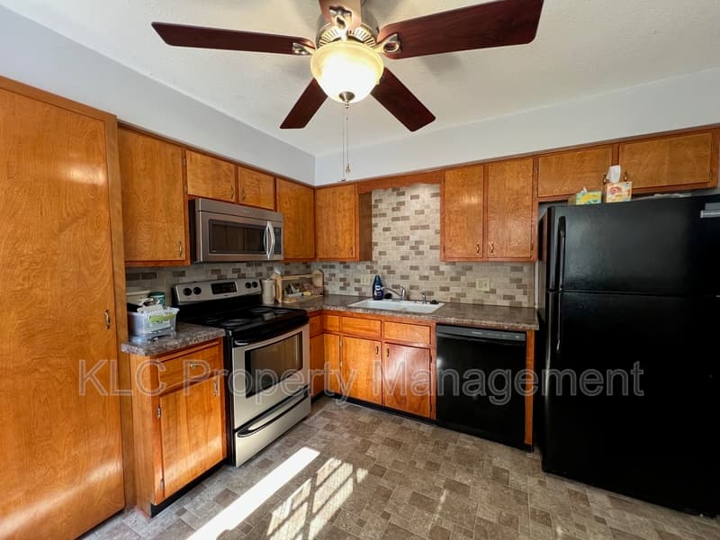 Clive House: 1548 NW 81st St