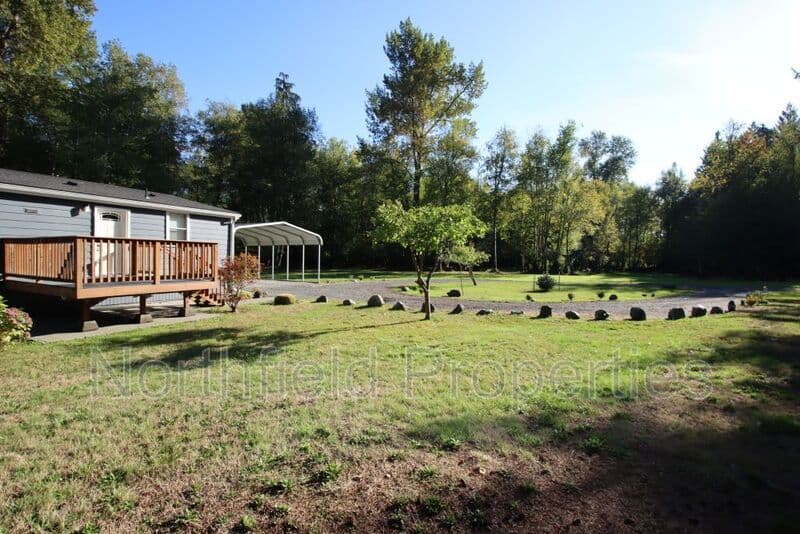 Tulalip House: 12105 26th Ave NE