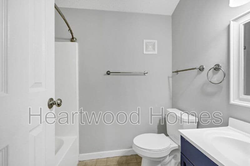 Columbia Condo: 117 Church Street