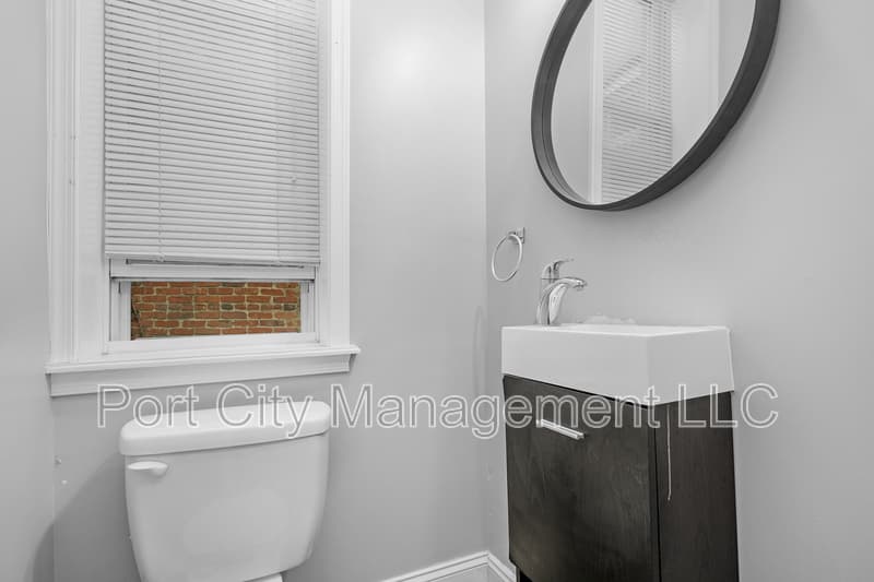 Baltimore Townhome: 2534 McCulloh Street