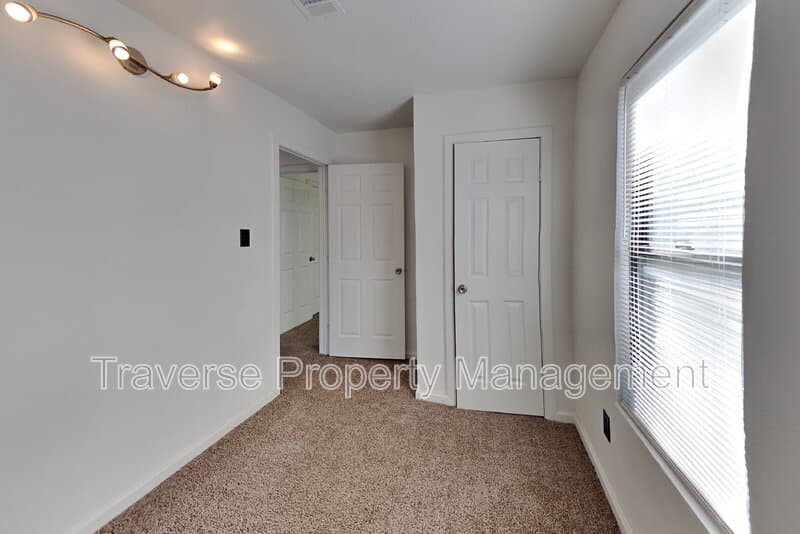 Fort Worth House: 3604 Baldwin Ave
