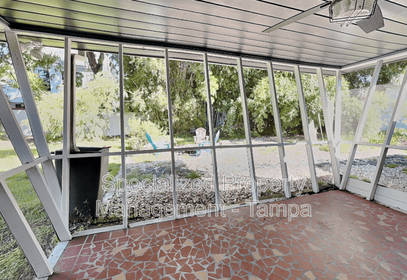 Tampa House: 311 W Fern St