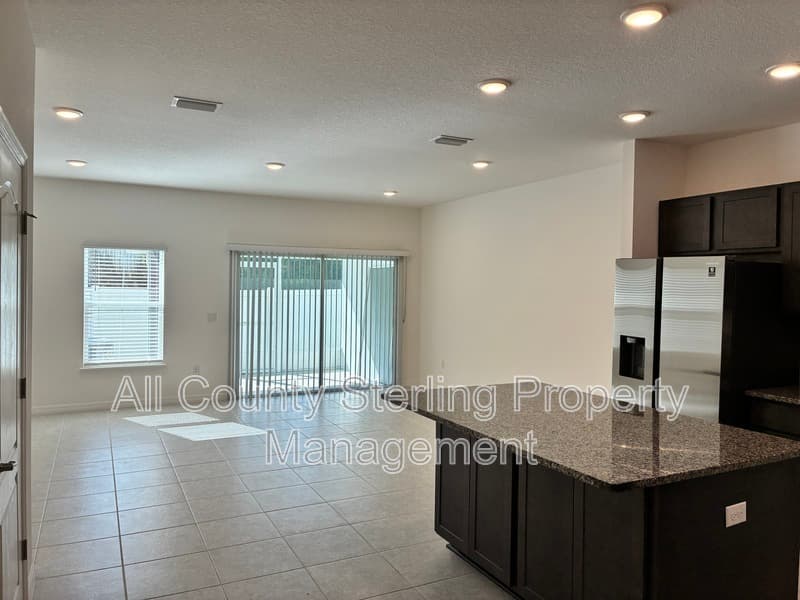 Newberry Townhome: 12523 NW 7th Place