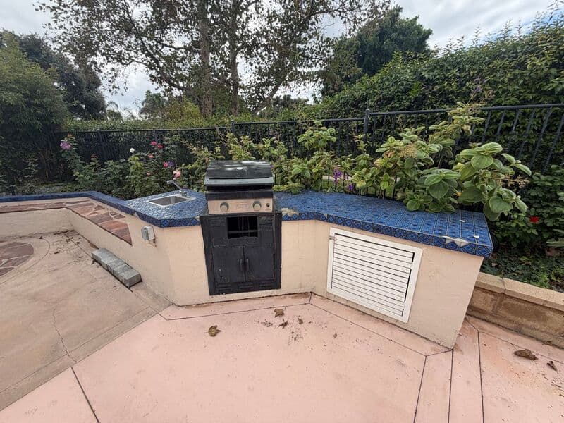 San Diego House: 7110 Caminito Zabala