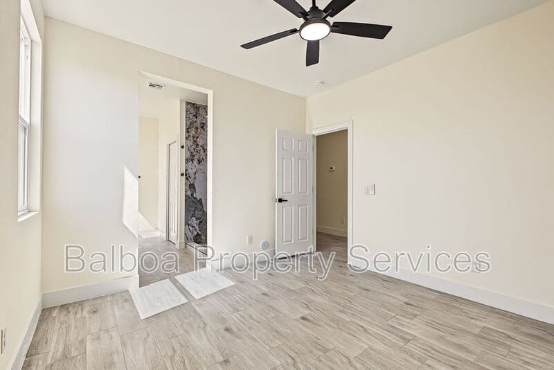 Buckeye Condo: 212 2nd Ave E