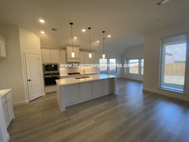 Anna House: 2012 Hickory Chase Ln