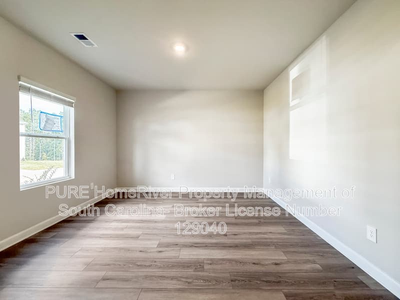 Moore House: 1513 Switchback Cir