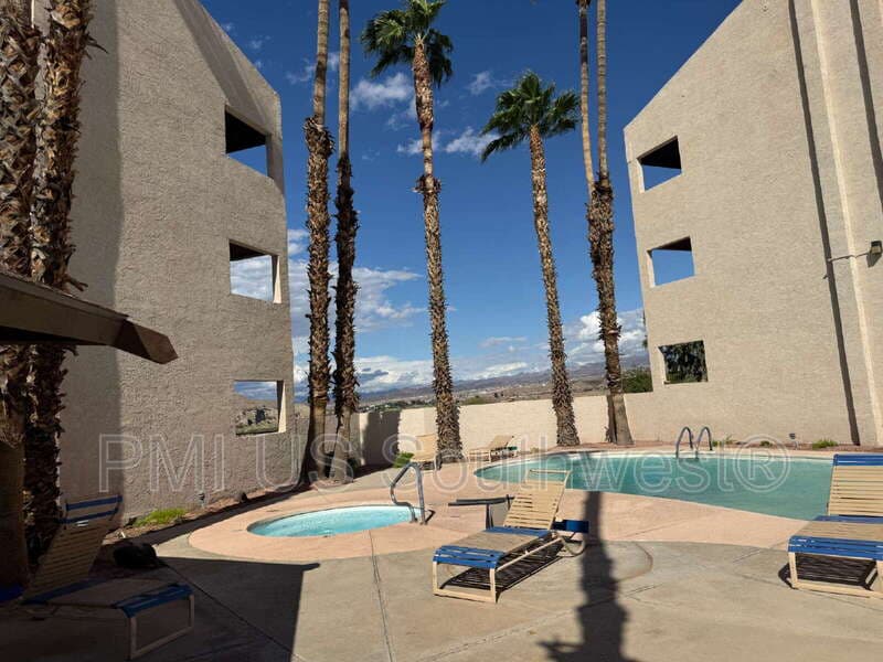Bullhead City Condo: 1611 Highway 95
