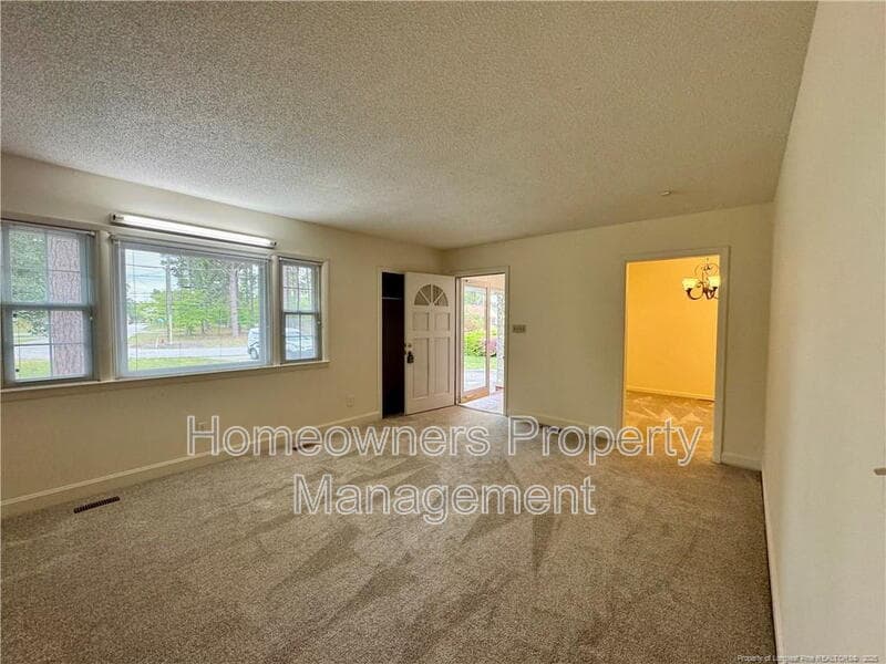 Spring Lake House: 400 Harrill Cir
