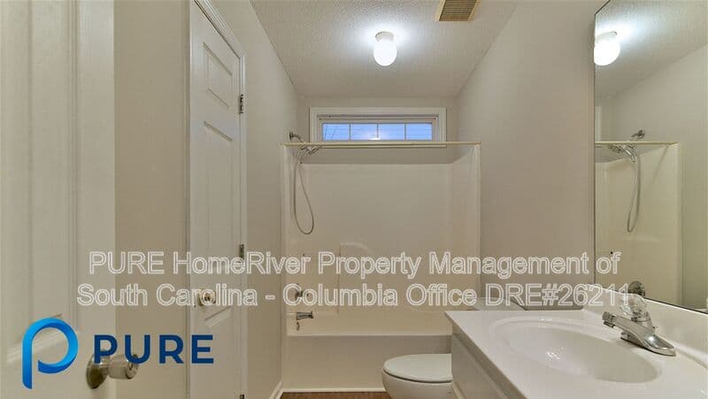 Lexington House: 309 Louisa Ln