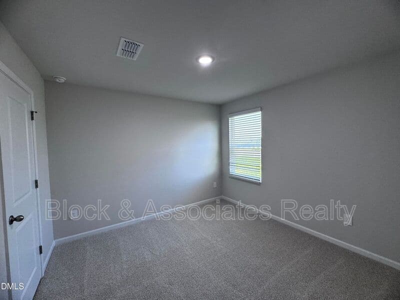 Angier House: 62 Thistle Patch Place
