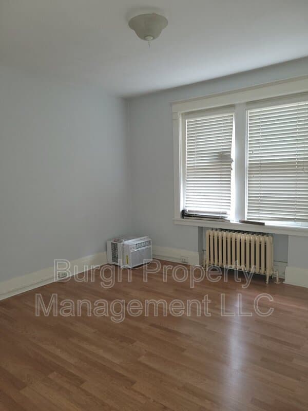 Pittsburgh Condo: 5512 Centre Ave