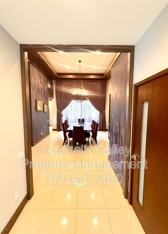 Rancho Mirage House: 21 Lake Shore Dr