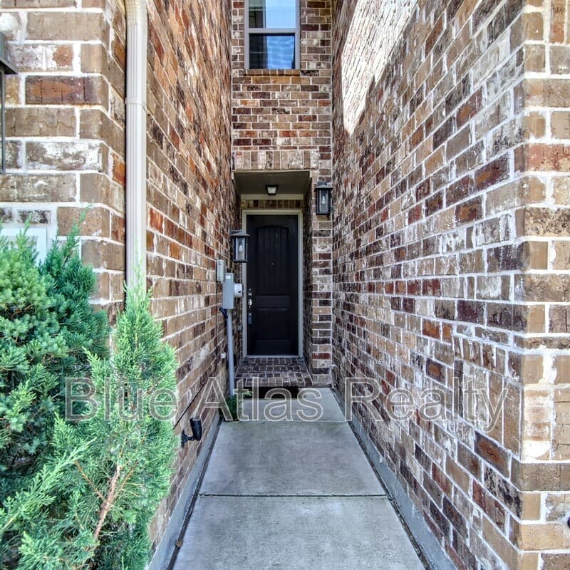 Allen House: 544 Sequoia Street