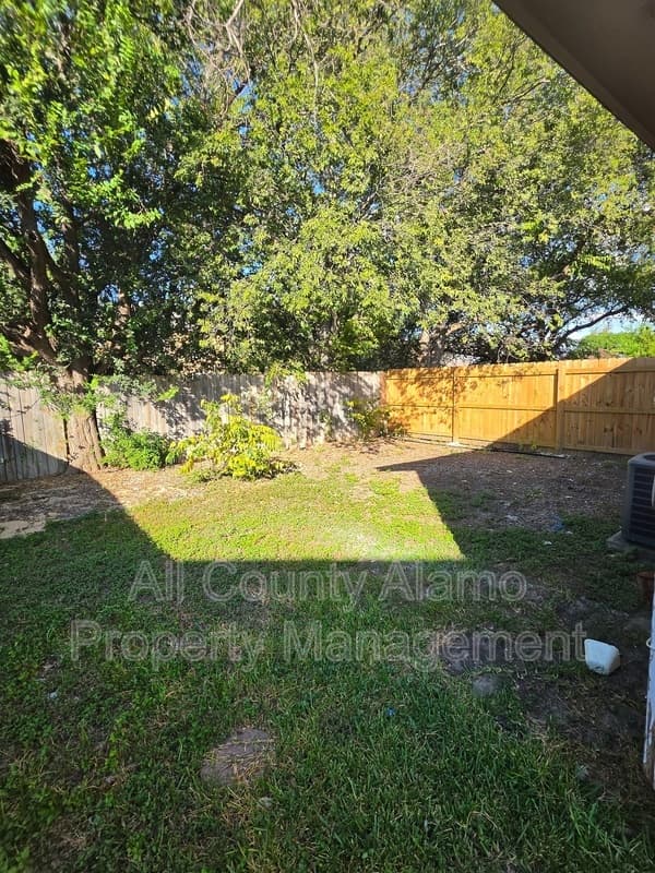 San Antonio Condo: 3439 Ridge Smoke