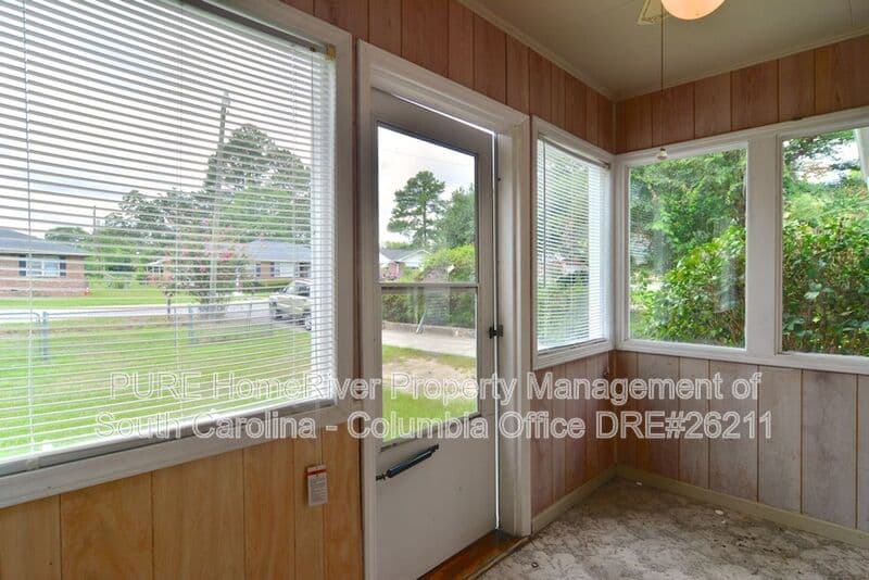 Columbia House: 1610 S Beltline Blvd