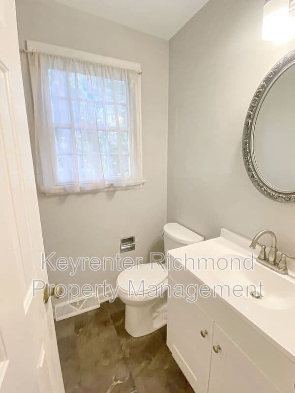 Chesterfield House: 9310 Redbridge Road