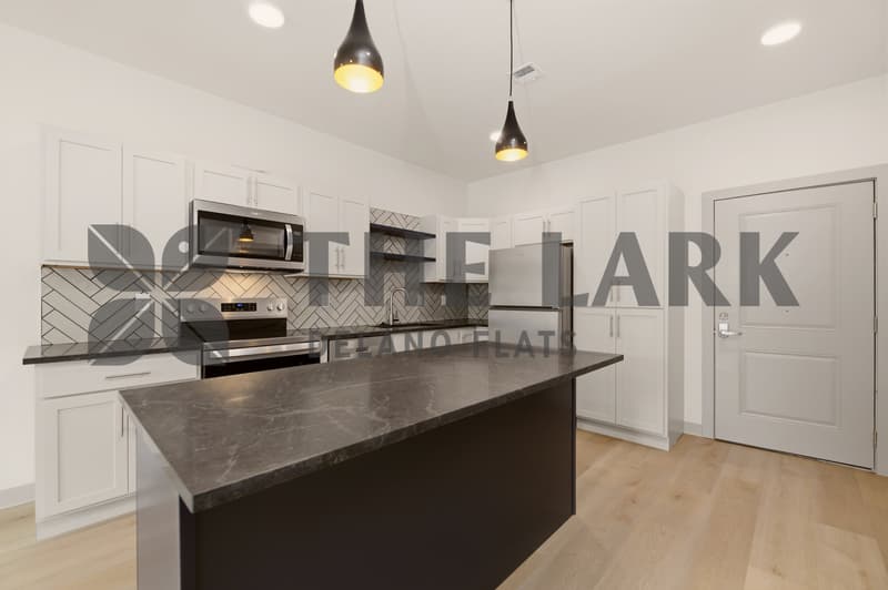 Wichita Condo: 721 West Maple Street Bldg 1000 Apt 312 - 1