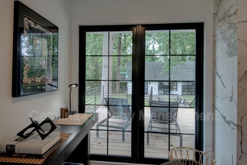 Charlotte House: 3945 Rockfern Rd