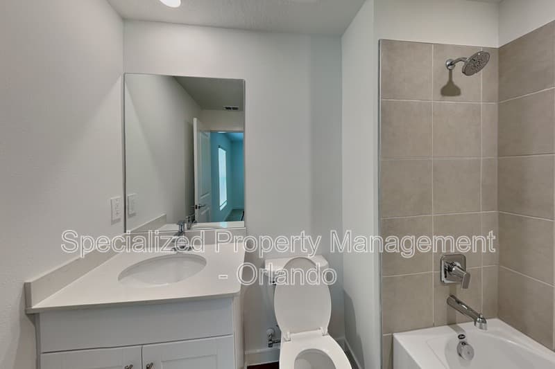 Ocala House: 4838 NW 16th Ln