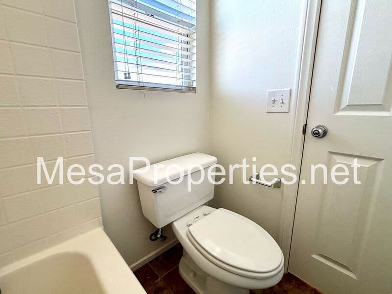 Victorville House: 12396 Ava Loma St.