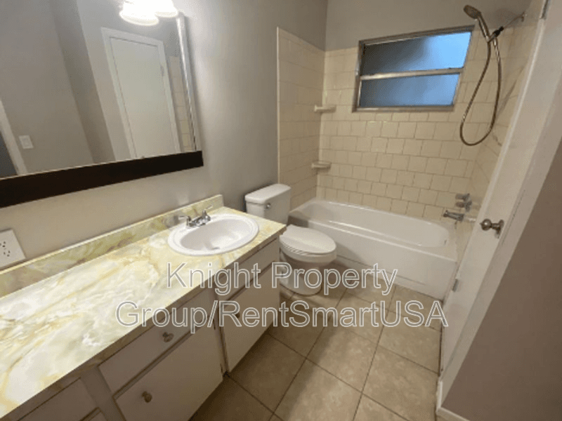 Winter Haven House: 98 Surf Dr.