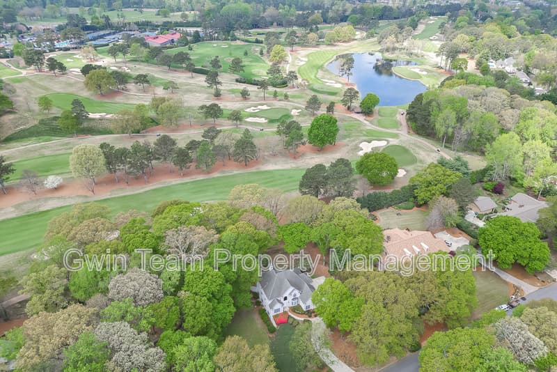 Duluth House: 9345 Riverclub Pkwy