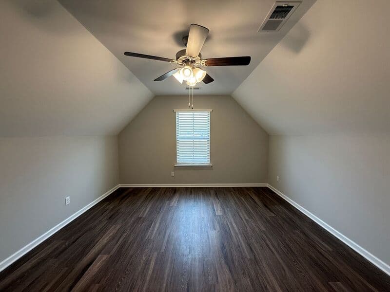 Cordova House: 9679 Bloomington Circle S