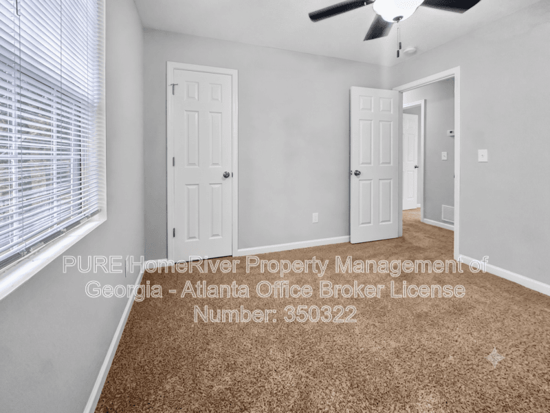 Acworth House: 555 Browning Cir