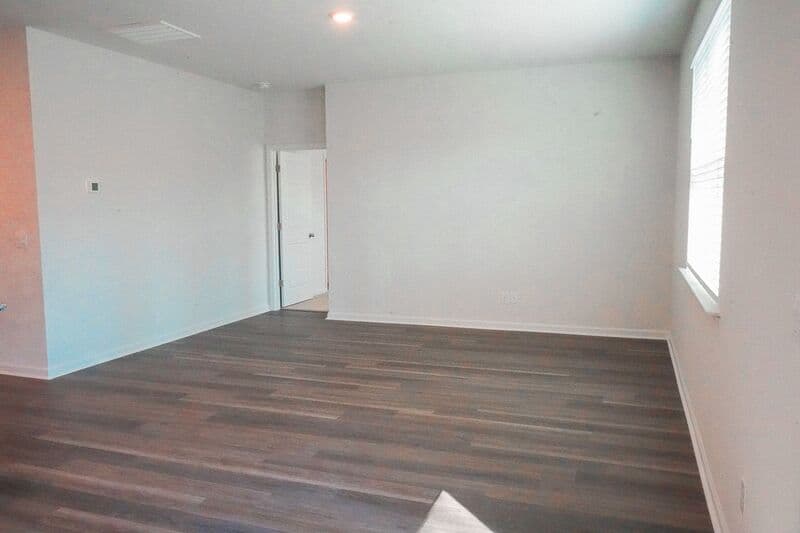 Pooler House: 150 Kraft Kove