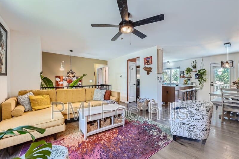 Westminster House: 11516 West 102nd Place