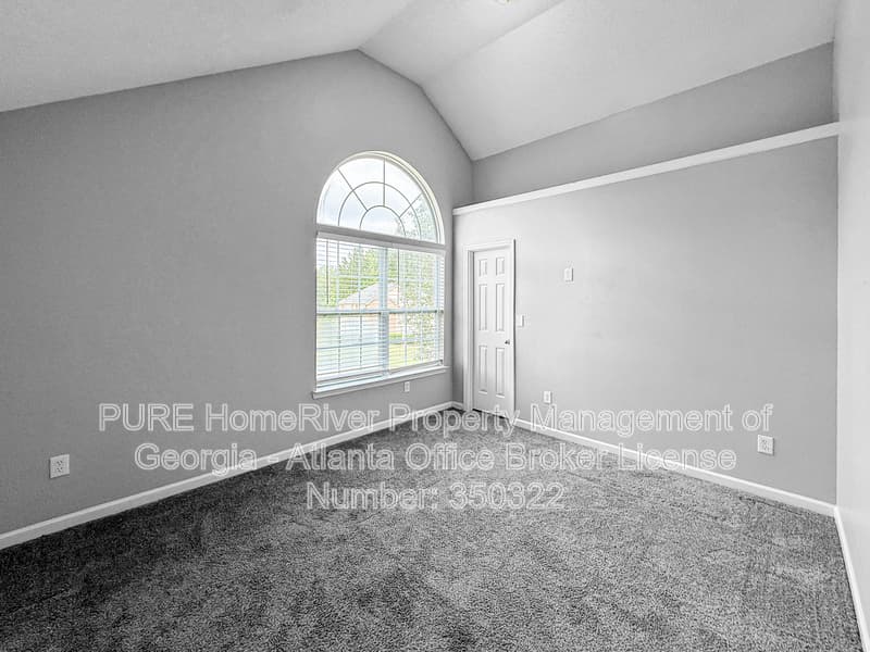 Locust Grove House: 131 Laughlin Dr