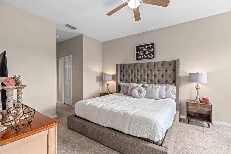 Davenport House: 825 Wildflower Rd