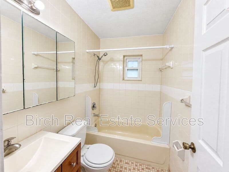 New Port Richey House: 5626 Charles St.