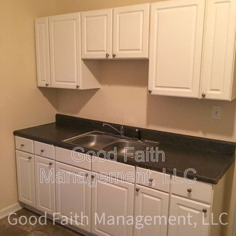 Waynesboro House: 313 W 11th Street