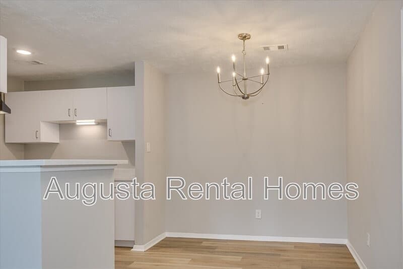 Augusta Condo: 2515 Center West Parkway - 3F