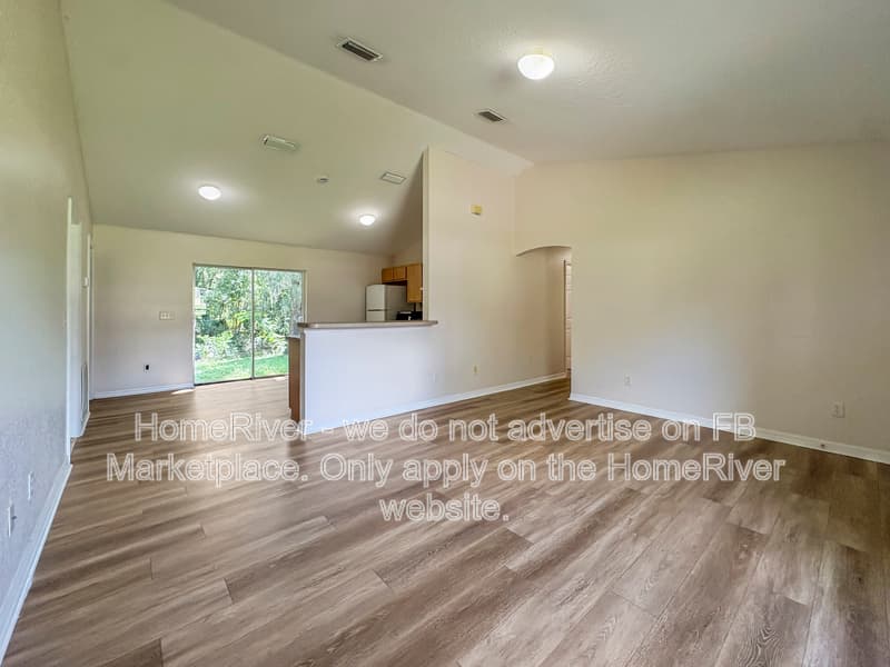 Summerfield House: 4898 SE 137th Pl